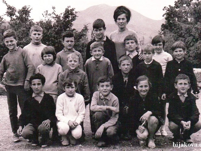 1969. 70. i. i iii. raz. ucit. mirjana pijanovic 2349